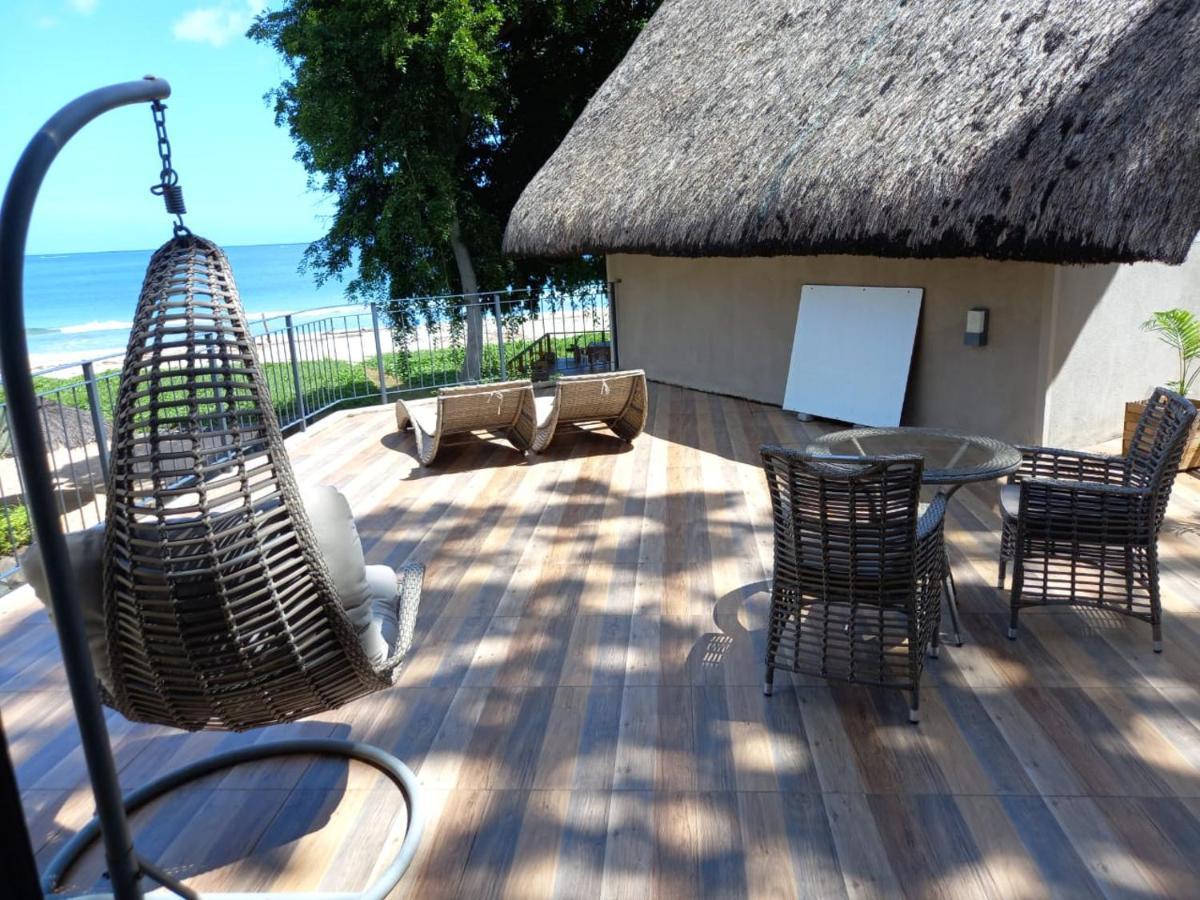 Beachfront Villa By M&H Tamarin Ngoại thất bức ảnh